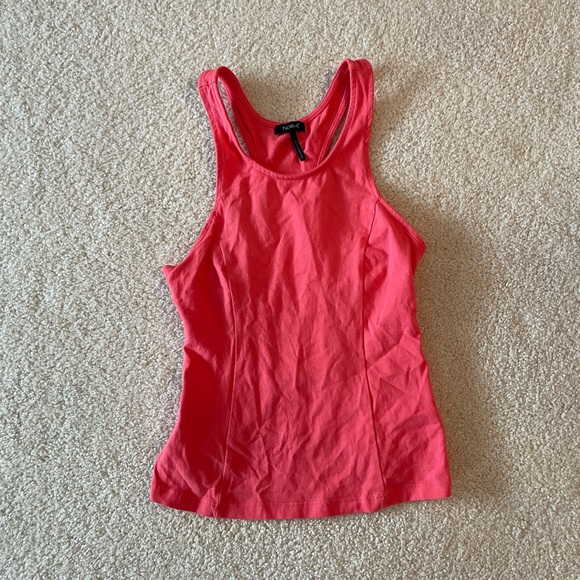 cutout tank - Picture 1 of 3